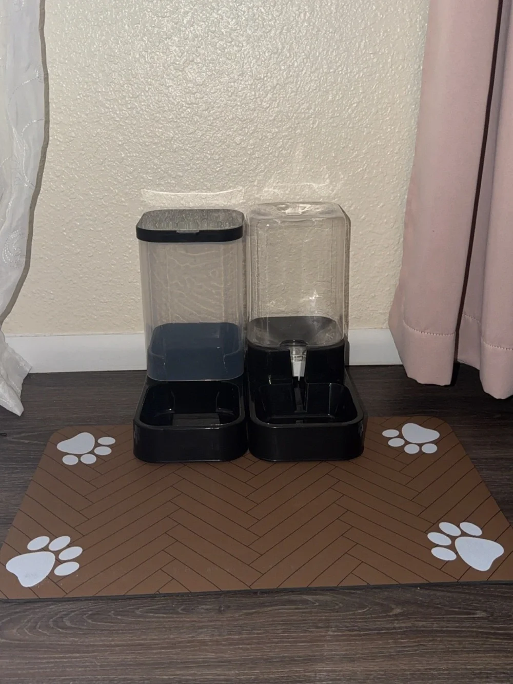 Dual-Pet Feeder & Waterer with Pink Grooming Brush
